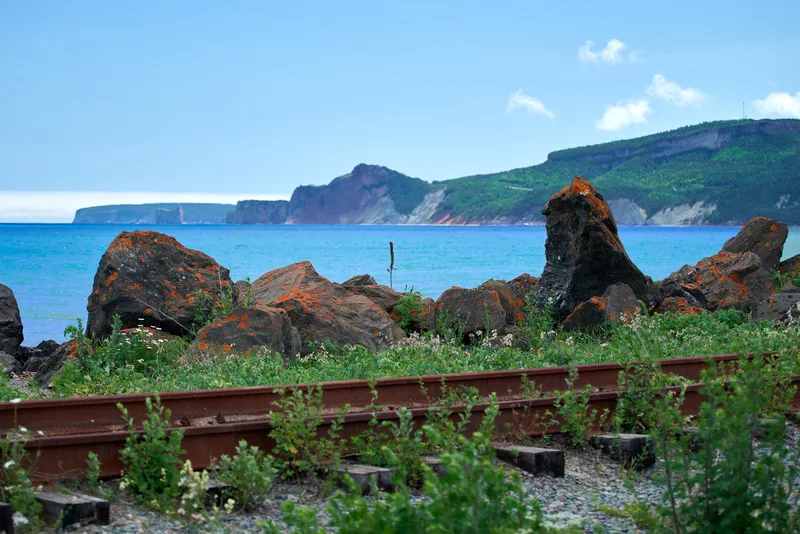 Turquoise Percé Waters